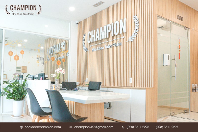 Bên trong Phòng khám Champion Dental Clinic