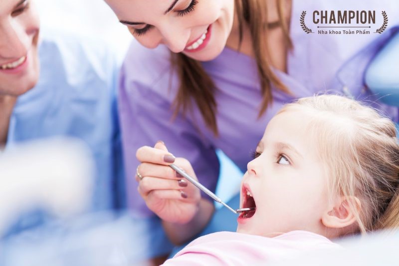 Lấy tủy răng sữa ở trẻ nhỏ có nguy hiểm không?