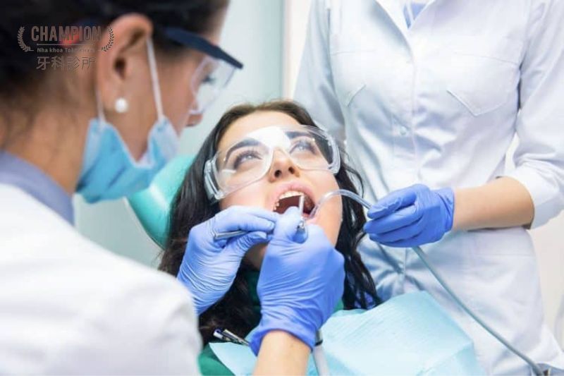 Mách bạn các cách phòng ngừa mẻ răng hiệu quả từ chuyên gia