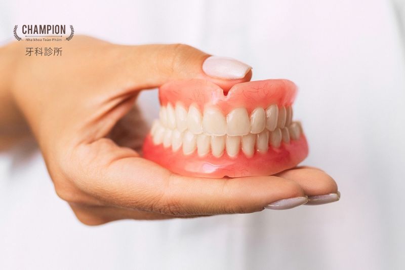 What is Removable Denture?